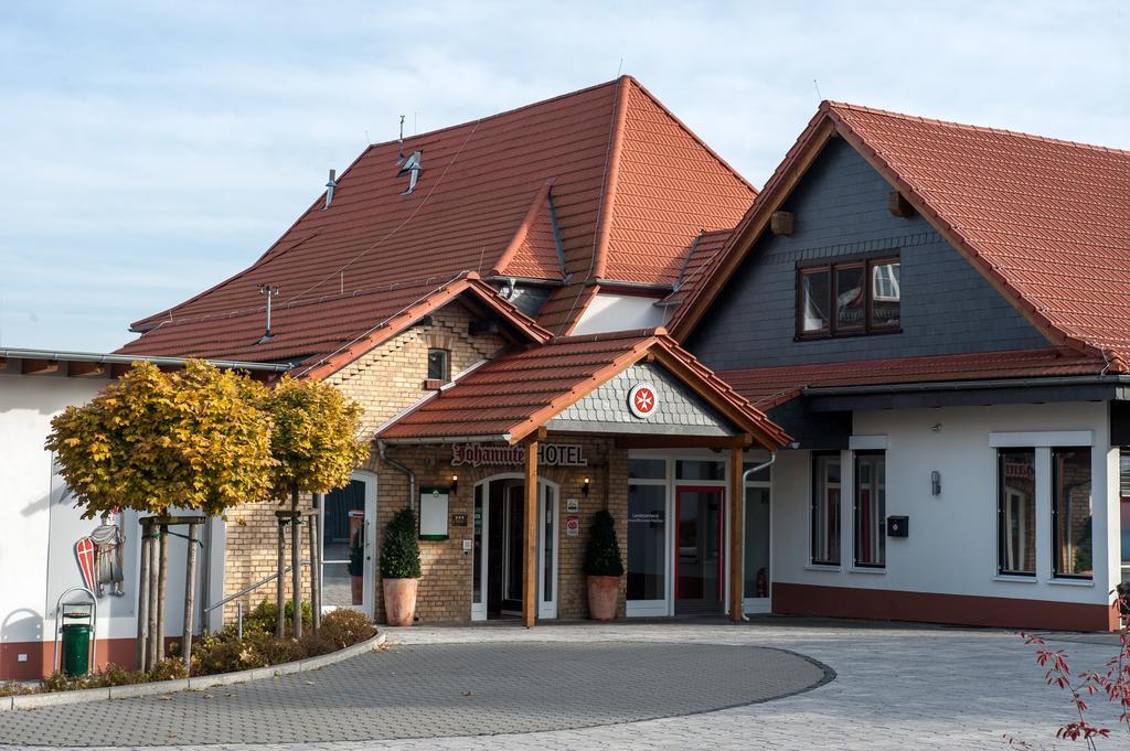 Johanniterhotel Nieder Weisel Exterior foto